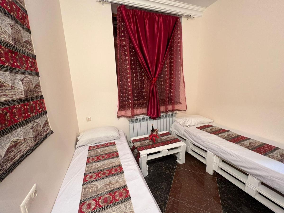 Comfort Hostel Orchid Yerevan Luaran gambar